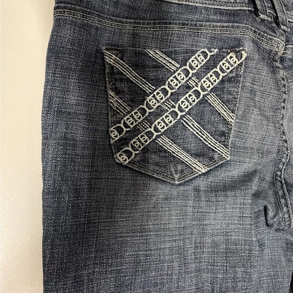 Bebe Capri Jeans Medium Wash Size 31 M Cotton 98% Made In U.S.A - Picture 6 of 7